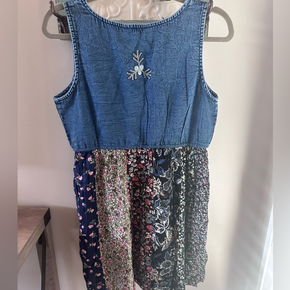 NWT Young Threads Floral Patchwork Denim short Dr… - image 5